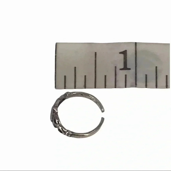 VICTORIAN GOTHIC INSPIRED MOODY TWISTED TRINITY DARK ACADEMIA TOE RING 925 XS - Picture 2 of 10